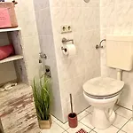 Cottbus-apartments - Red I Privat I Wifi I Kueche I Balkon Cottbus