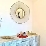 Cottbus-apartments - Red I Privat I Wifi I Kueche I Balkon Cottbus