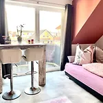 Apartment Cottbus-apartments - Red I Privat I Wifi I Kueche I Balkon *