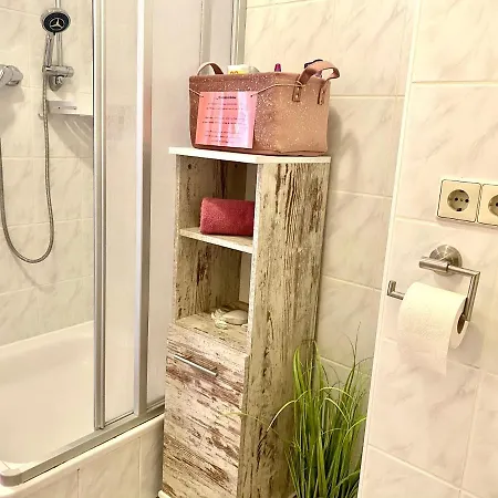 Lejlighed Cottbus-apartments - Red I Privat I Wifi I Kueche I Balkon Cottbus