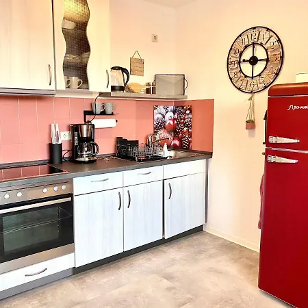 Apartment Cottbus-apartments - Red I Privat I Wifi I Kueche I Balkon Cottbus