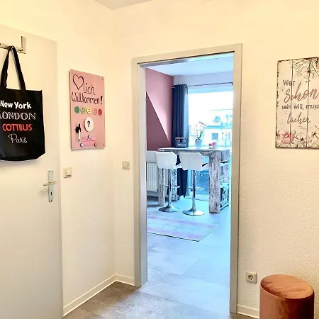 Cottbus-apartments - Red I Privat I Wifi I Kueche I Balkon Cottbus