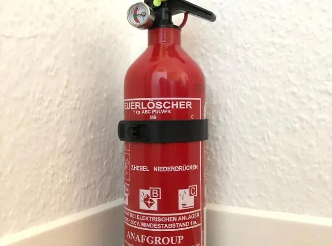 Apartamento Cottbus-apartments - Red I Privat I Wifi I Kueche I Balkon Cottbus