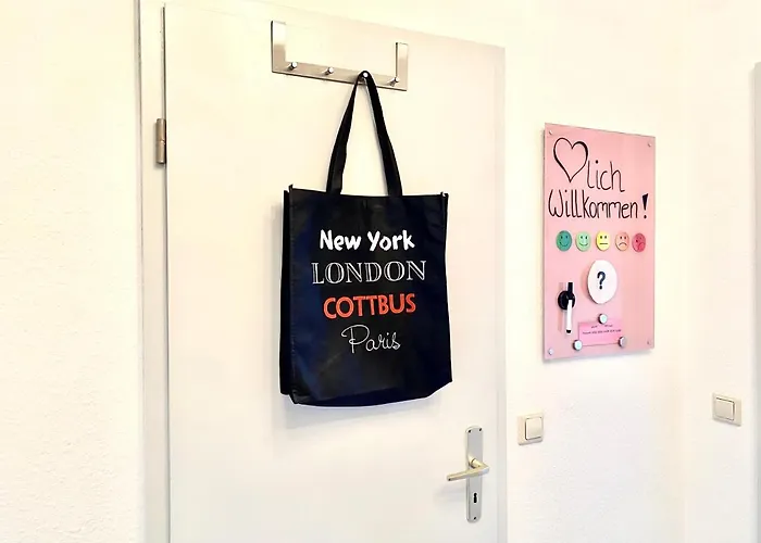 Cottbus-apartments - Red I Privat I Wifi I Kueche I Balkon