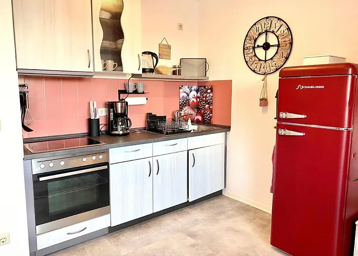 Apartamento Cottbus-apartments - Red I Privat I Wifi I Kueche I Balkon Cottbus