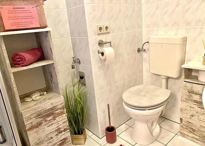 Cottbus-apartments - Red I Privat I Wifi I Kueche I Balkon Cottbus