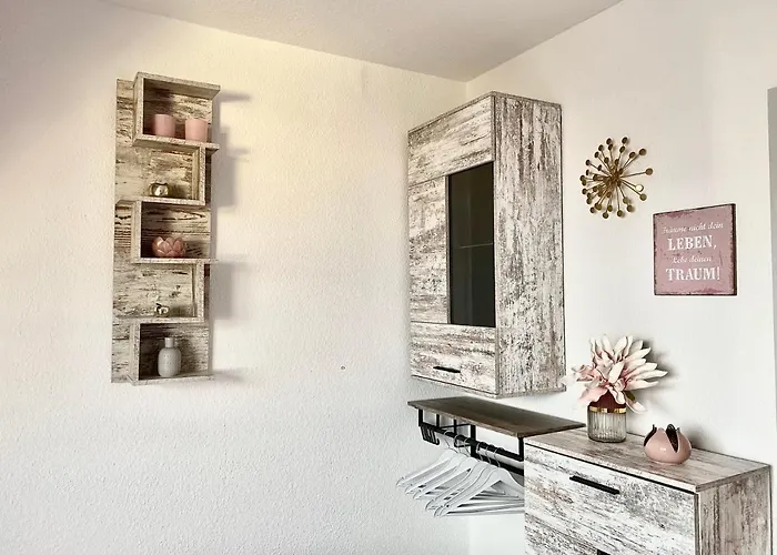 Cottbus-apartments - Red I Privat I Wifi I Kueche I Balkon Cottbus