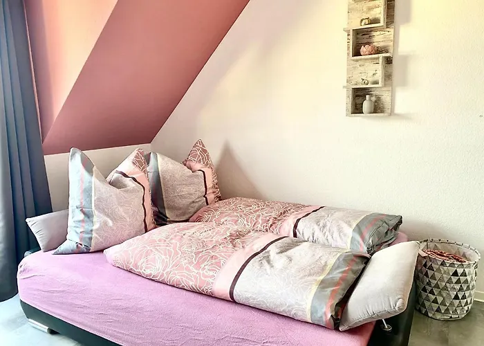 Cottbus-apartments - Red I Privat I Wifi I Kueche I Balkon Cottbus