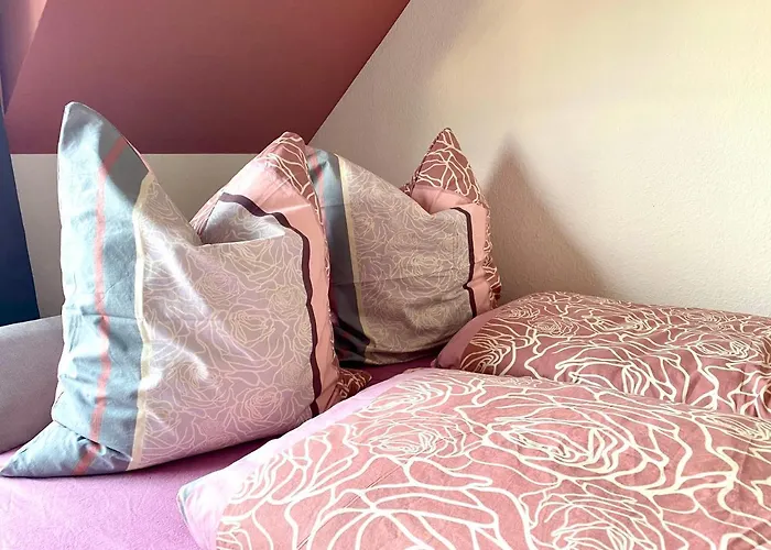 Apartamento Cottbus-apartments - Red I Privat I Wifi I Kueche I Balkon Cottbus