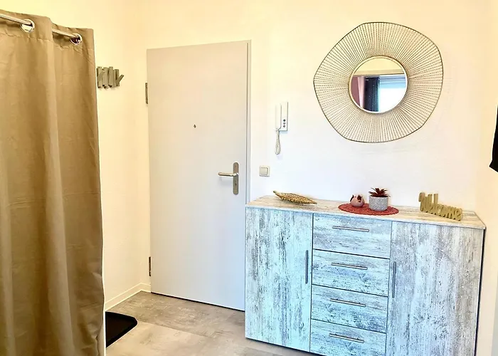 Apartamento Cottbus-apartments - Red I Privat I Wifi I Kueche I Balkon